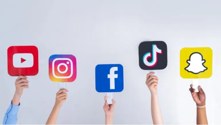 Top 10 Social Media Sites & Platforms to Use in 2025