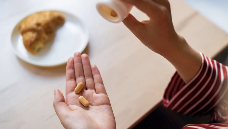 Foods That Mess With Meds: What You Need to Know Before Your Next Bite