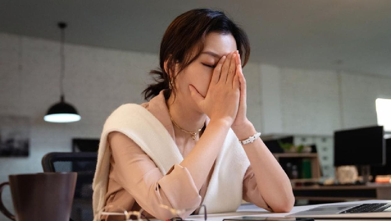 Navigating a Mental Health Crisis: A Professional Guide for Individuals and Organizations